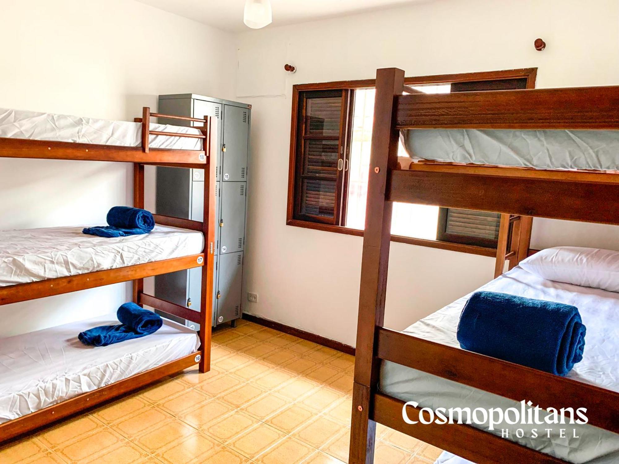 Cosmopolitans Albergue Ubatuba